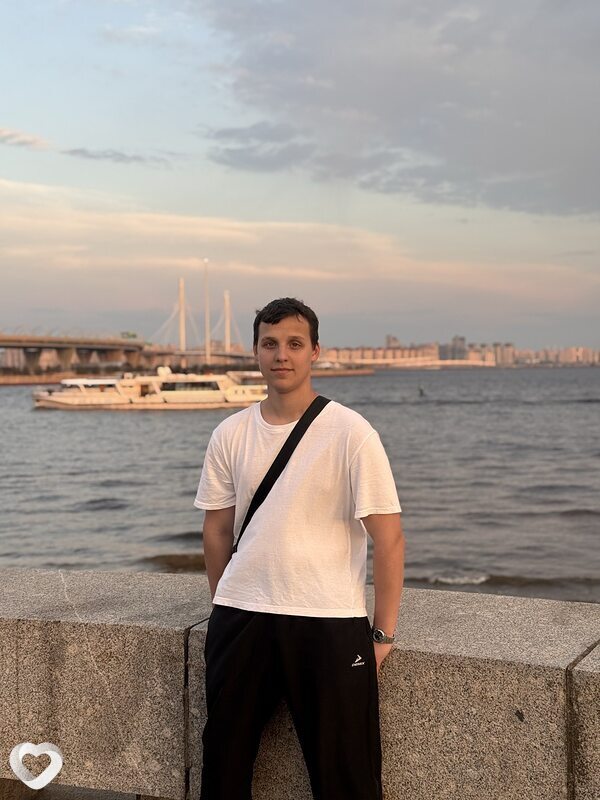 Максим, 18, Санкт-Петербурге — анкета №4543721