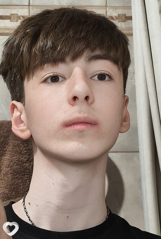 Алексей, 18, Сургуте — анкета №4543842