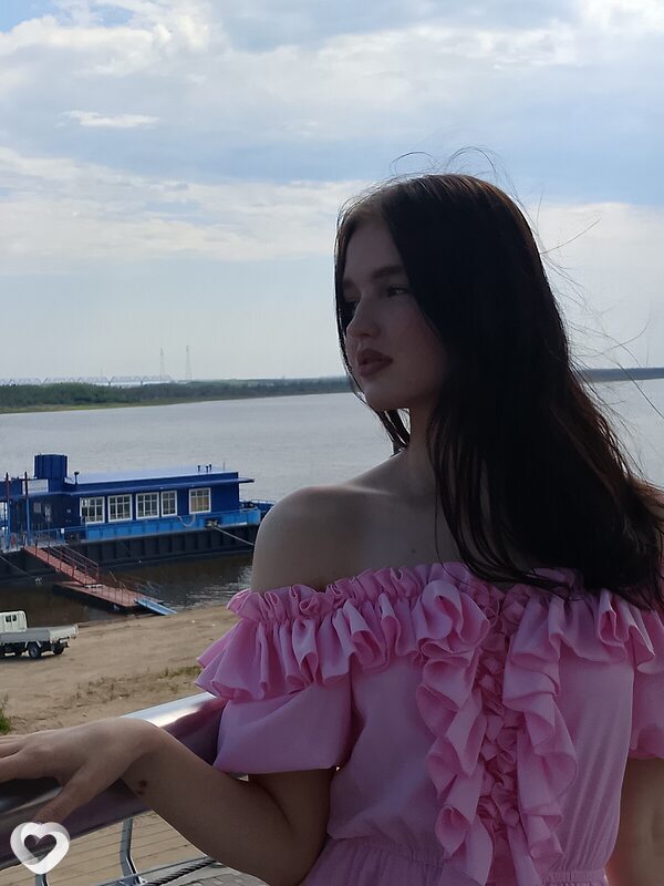 Илона, 18, Комсомольске-на-Амуре — анкета №4544646