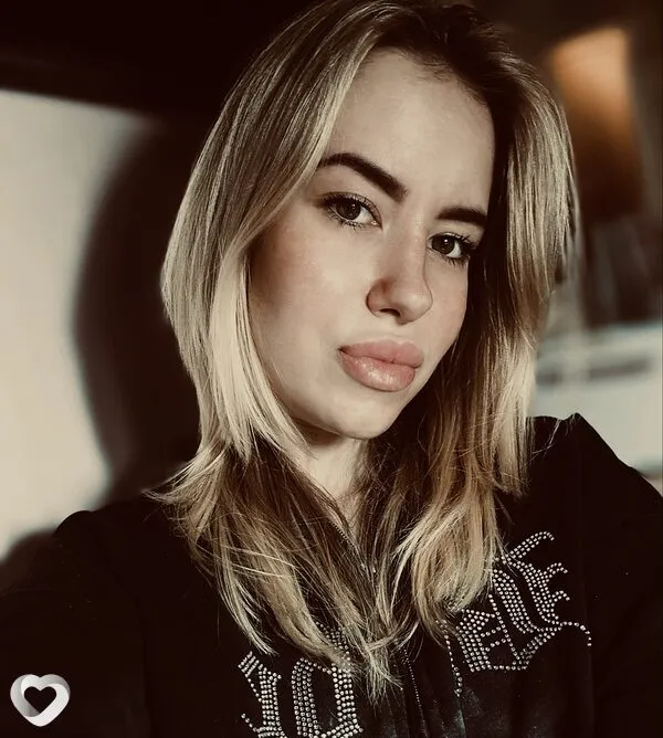 Яна, 22, Москве — анкета №4547030
