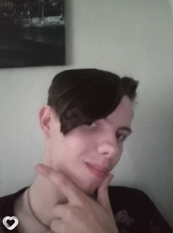 Kirill, 18, Омске — анкета №4549861
