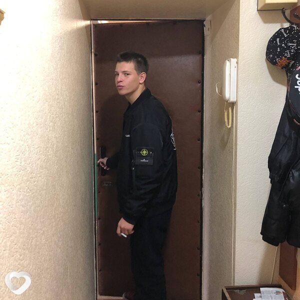 Евгений, 21, Красноярске — анкета №4553539