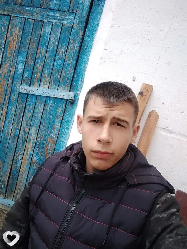 Алекс, 20, Москве — анкета №4554023