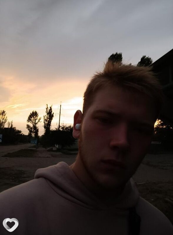 Александр, 21, Мариуполе — анкета №4554262
