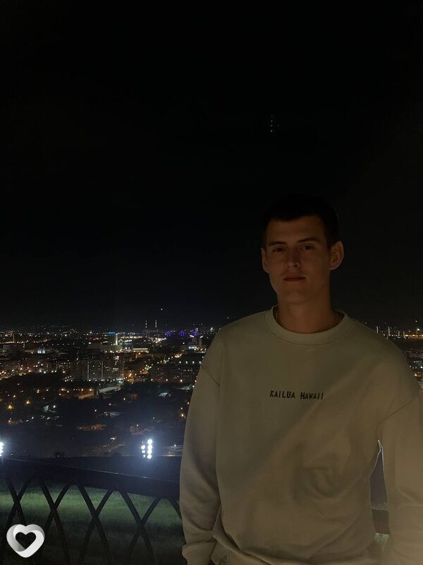 Артем, 25, Абакане — анкета №4554356