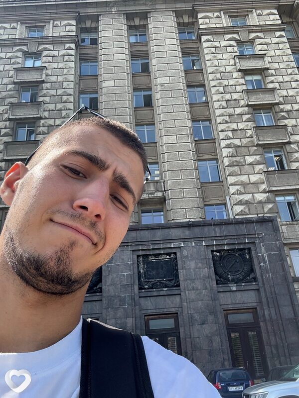 Виктор, 21, Астрахани — анкета №4555445