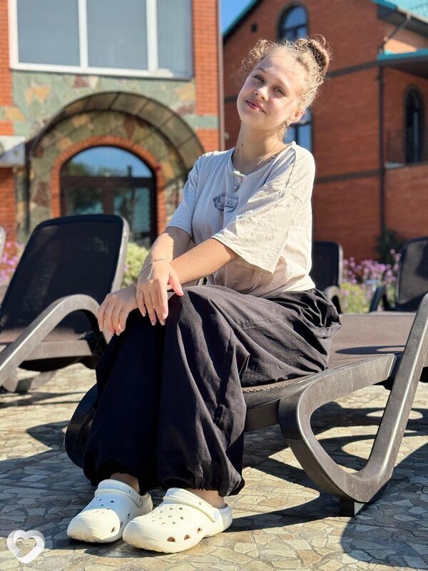 Анджелика, 21, Уссурийске — анкета №4556595