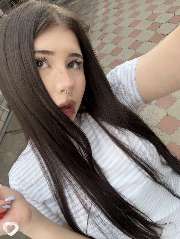 Полина, 18, Волгограде — анкета №4559203