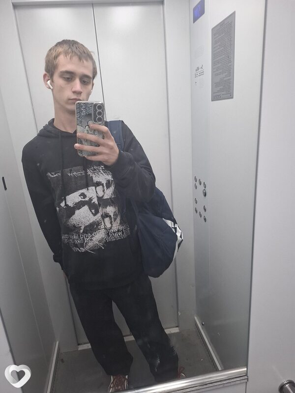 Виталий, 19, Тольятти — анкета №4560331