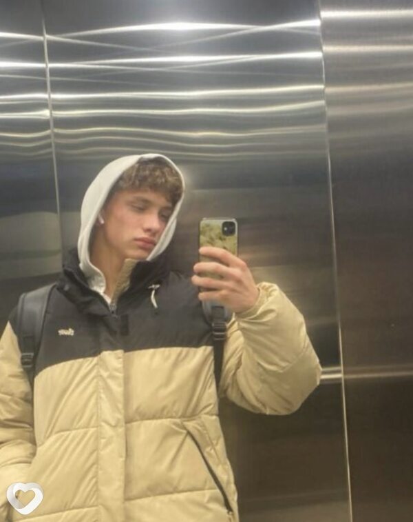 Артем, 18, Минске — анкета №4563707