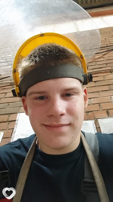 Максим, 20, Омске — анкета №4563458