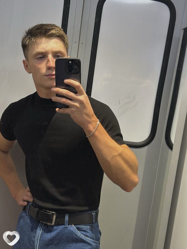 Влад, 21, Гомеле — анкета №4563907