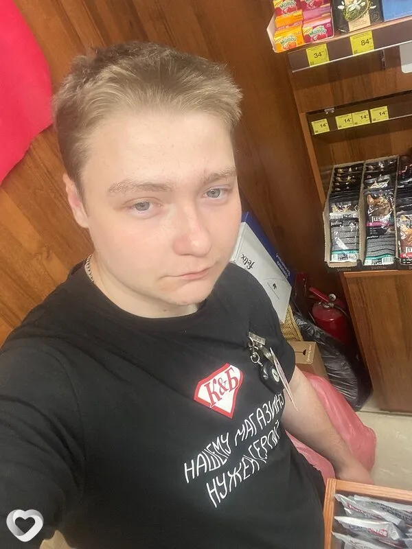 Дмитрий, 20, Бийске — анкета №4564058
