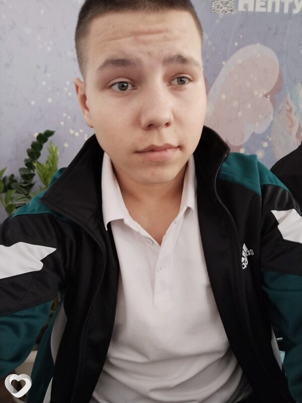Илья, 18, Тюмени — анкета №4567453