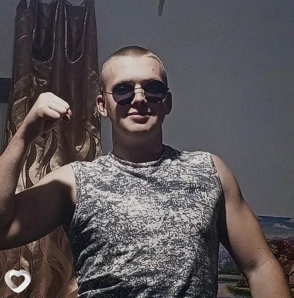 Иван, 18, Москве — анкета №4568259