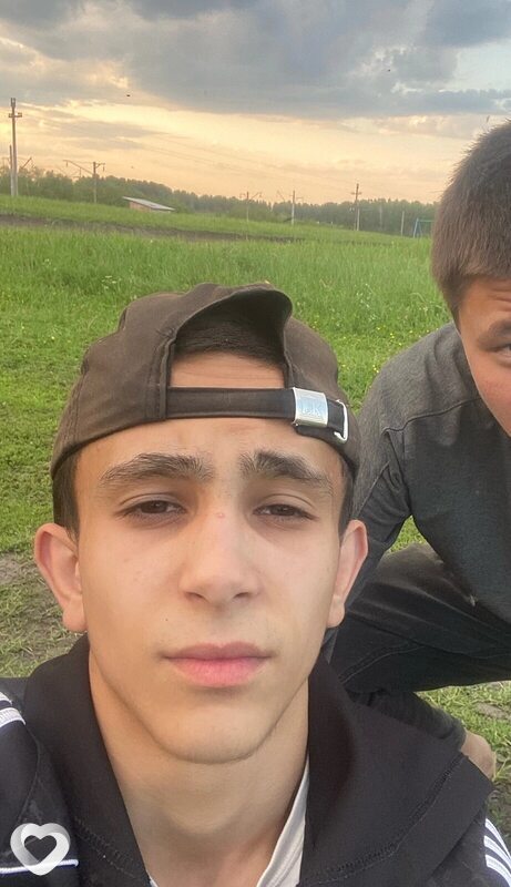 Рустам, 20, Красноярске — анкета №4567965
