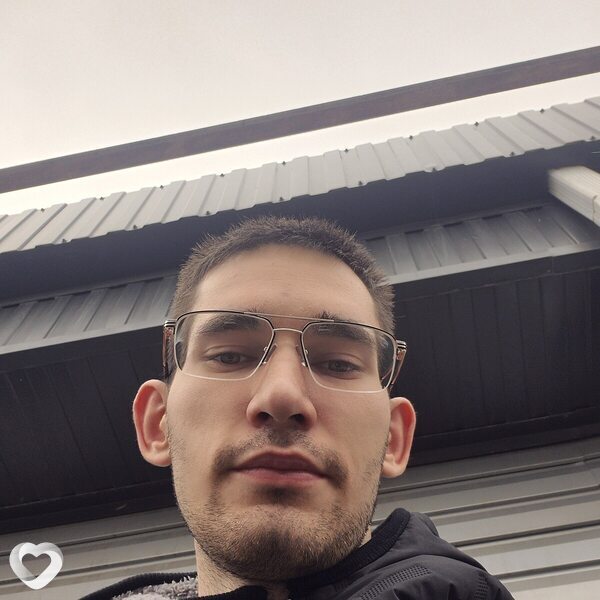 Максим, 23, Шахтах — анкета №4568899