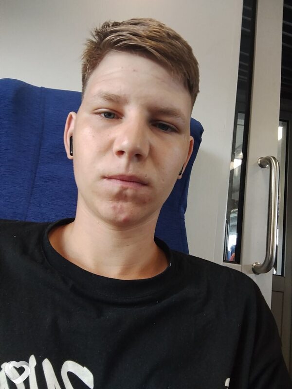 Валерий, 21, Нижнем Тагиле — анкета №4569554
