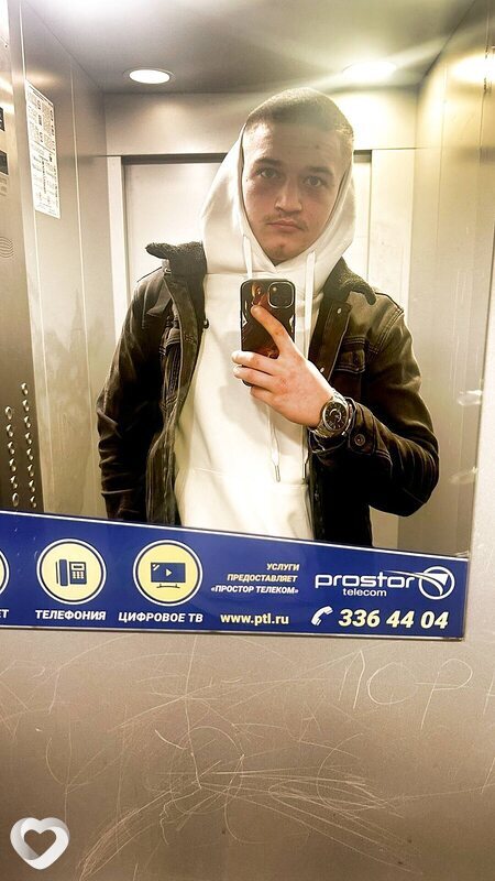 Илья, 22, Барановичах — анкета №4569403