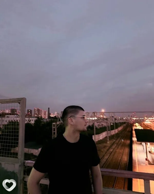Виталий, 24, Москве — анкета №4570215