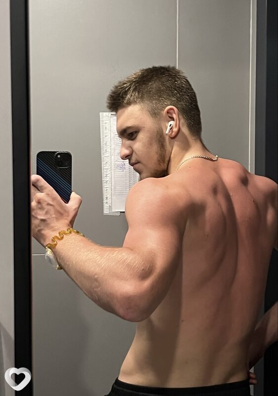 Alex, 19, Кемерове — анкета №4570061
