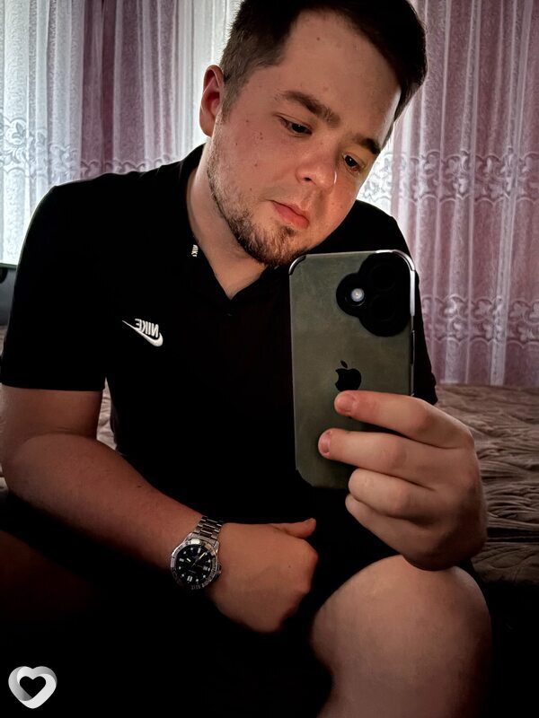 Alex, Октябрьская