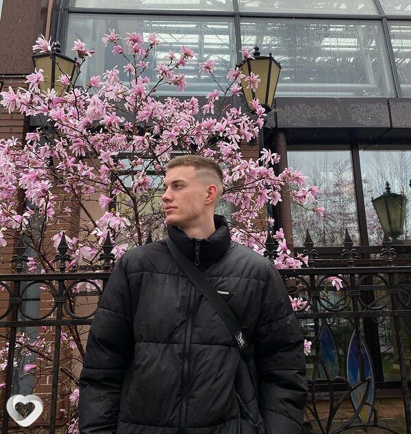 Артем, 26, Кемерове — анкета №4571235