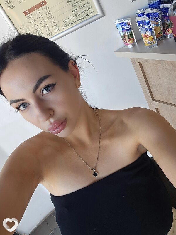 Ила, 23, Донецке — анкета №4571379