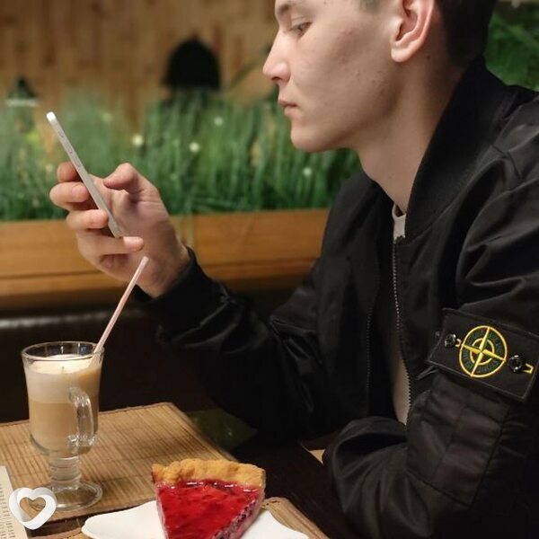 Артём, 21, Воронеже — анкета №4571652