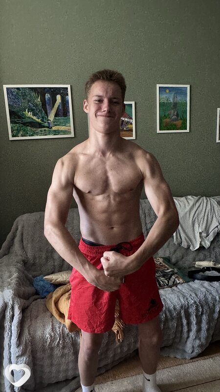 Максим, 18, Екатеринбурге — анкета №4572027