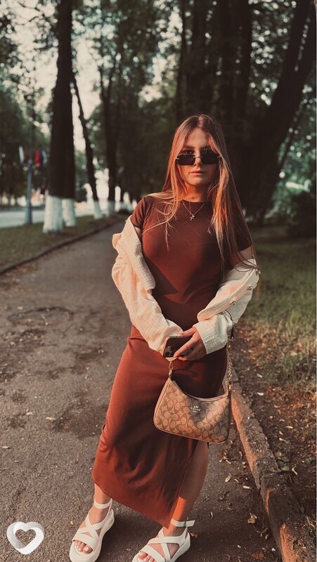 Елизавета, 19, Санкт-Петербурге — анкета №4572609