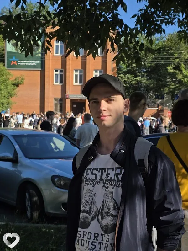 Кирилл, 20, Москве — анкета №4573650