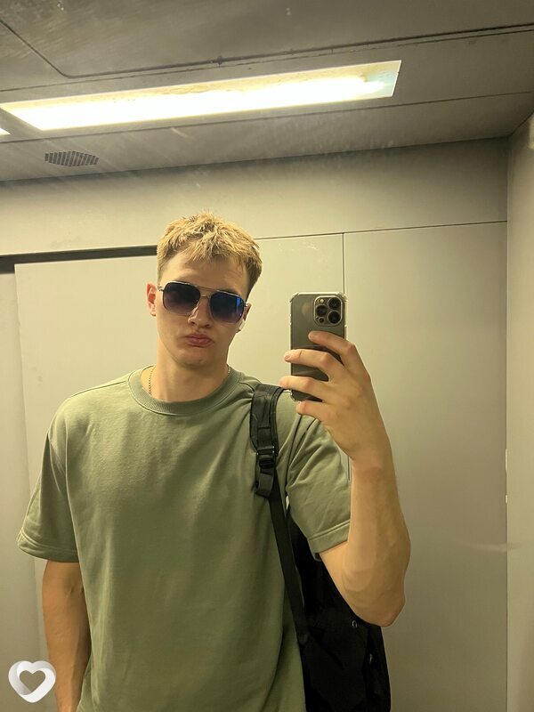 Артём, 23, Одинцове — анкета №4575131