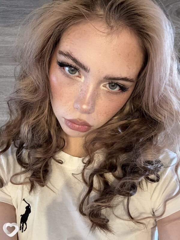 Александра, 18, Новосибирске — анкета №4575529