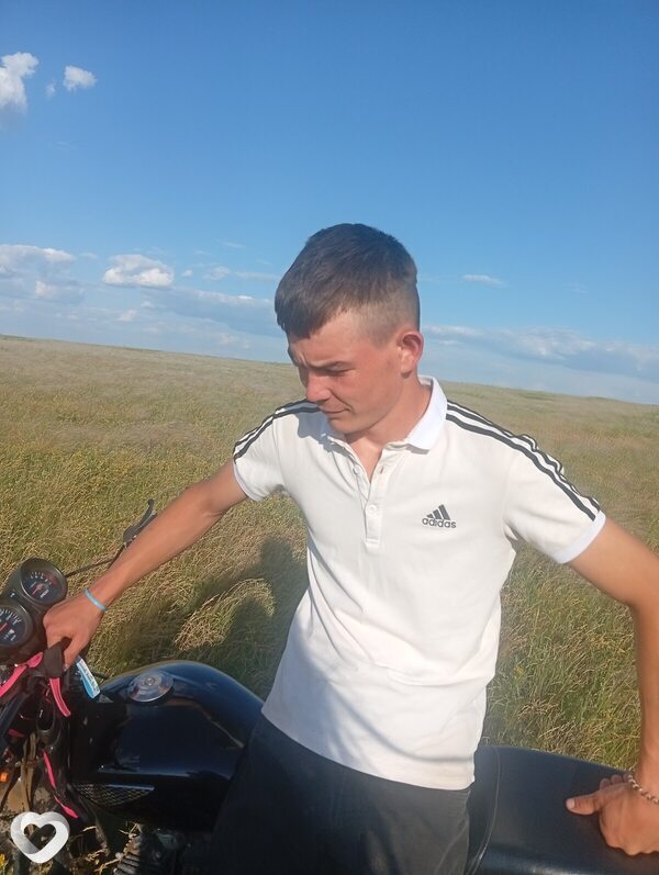 Сергей, 18, Саратове — анкета №4575752