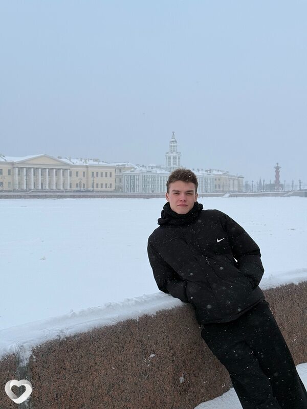 Кирилл, 19, Москве — анкета №4576101