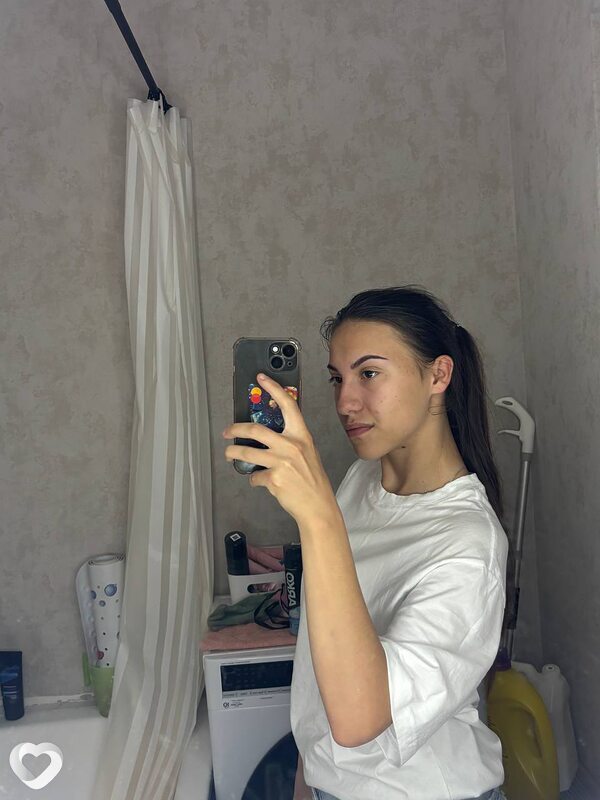 Виктория, 18, Пинске — анкета №4576818