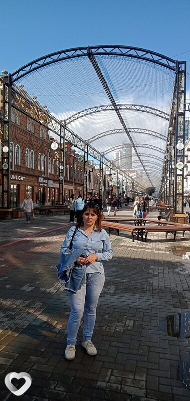Марина, Курган