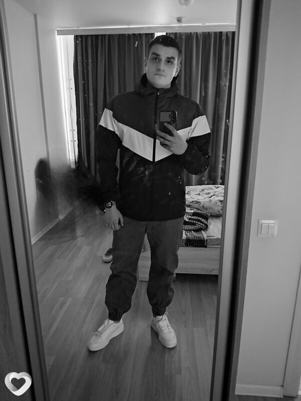 Артём, 30, Ростове-на-Дону — анкета №4578006