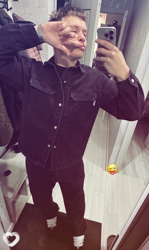 Максим, 20, Бобруйске — анкета №4578266