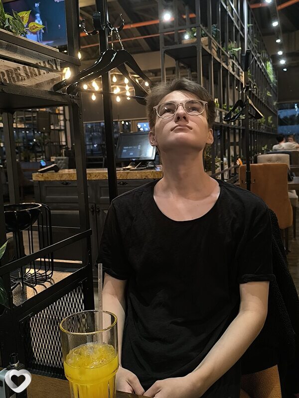Макс, 20, Санкт-Петербурге — анкета №4579008