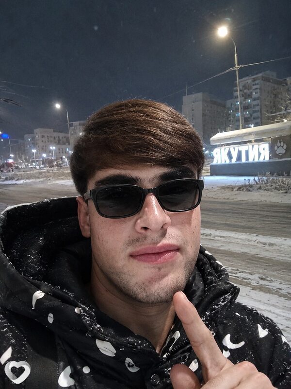 Руслан, 21, Якутске — анкета №4579371