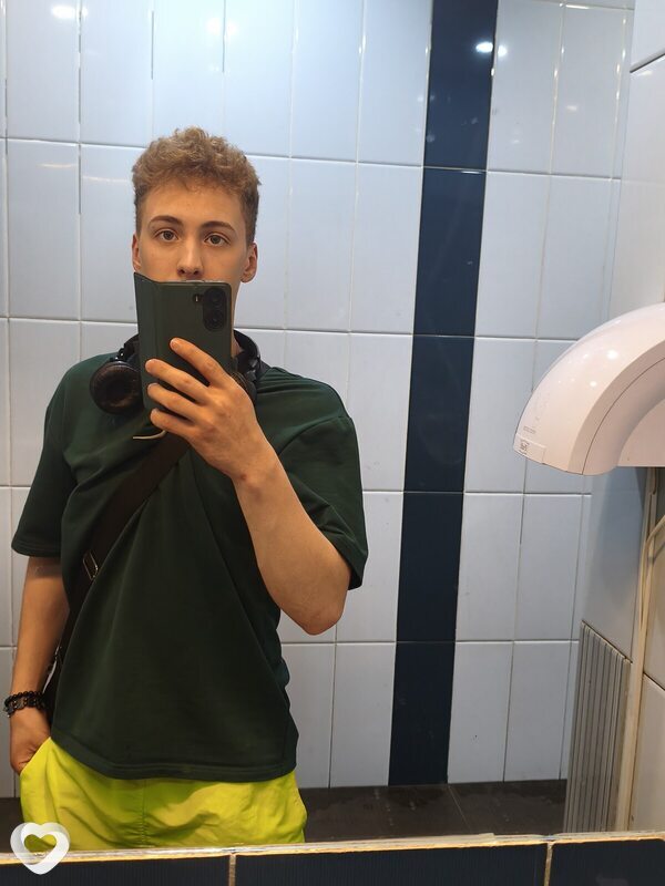 Коля, 18, Екатеринбурге — анкета №4579184