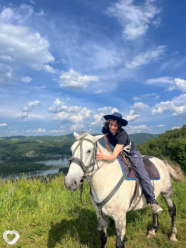 Lesya, 22, Барнауле — анкета №4579872