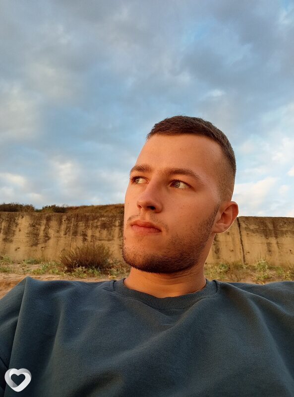 Александр, 21, Саратове — анкета №4580488