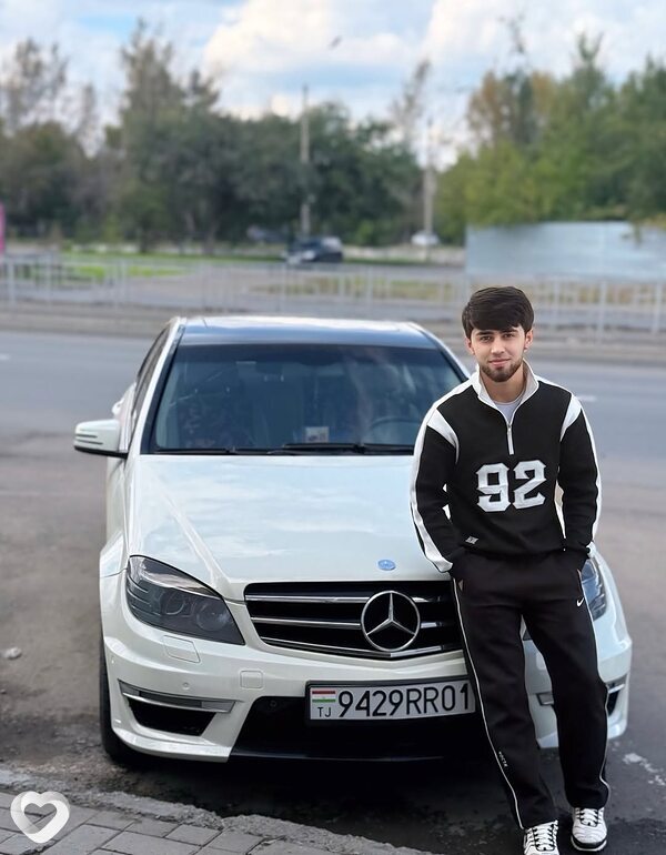 Абдулло, 23, Магнитогорске — анкета №4580675