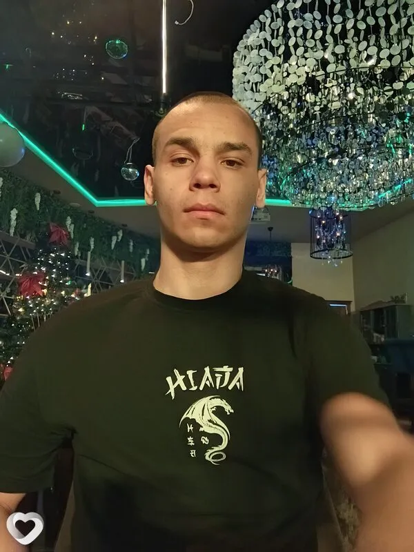 Данила, 22, Москве — анкета №4580540