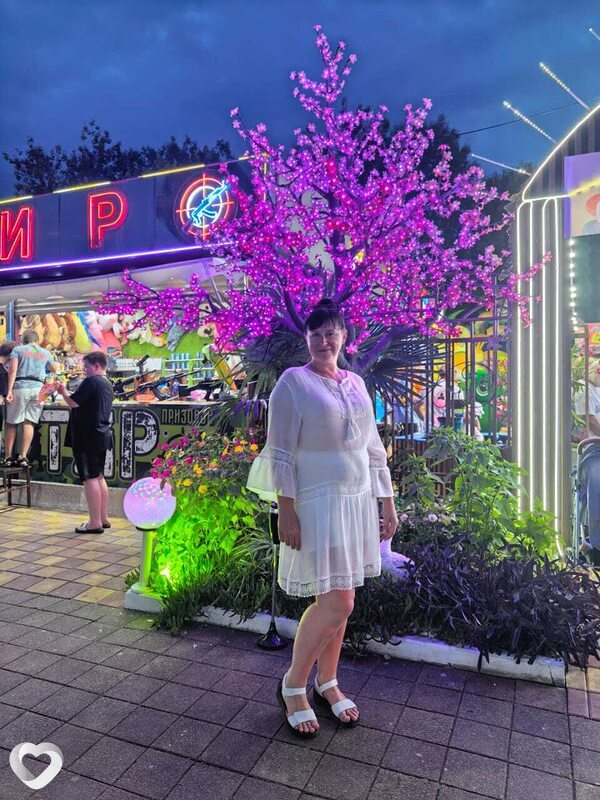Алена, 47, Сочи — анкета №4581112