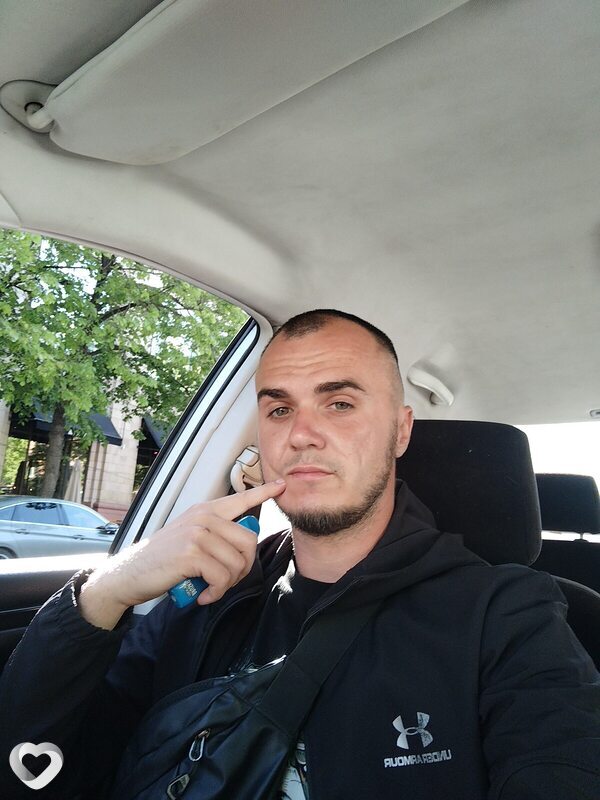 Михаил, 30, Енакиеве — анкета №4581785