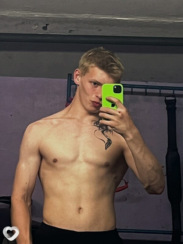 Ванечка, 21, Санкт-Петербурге — анкета №4582237